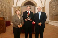 premiojulioanguita2.jpg