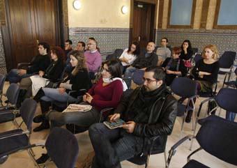 Parte de los asistentes a la asamblea