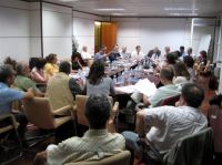 Mesa de negociación del acuerdo / foto Antonio Peiró