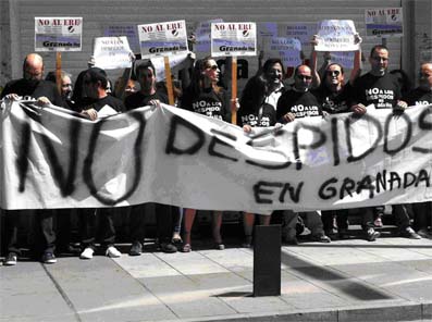 Concentración de los trabajadores del Granada Hoy, a primera hora de la tarde de hoy, día 6