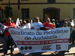 Compañeros de Sevilla antes de la manifestación