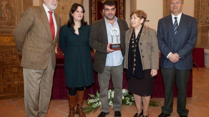 Entrega del Premio Julio Anguita Parrado al periodista griego Kostas Vaxevanis